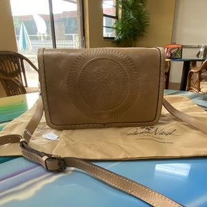 Patricia Nash hand bag